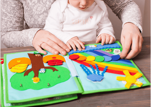 絵本と遊びで育てる！子どものことばと思考力